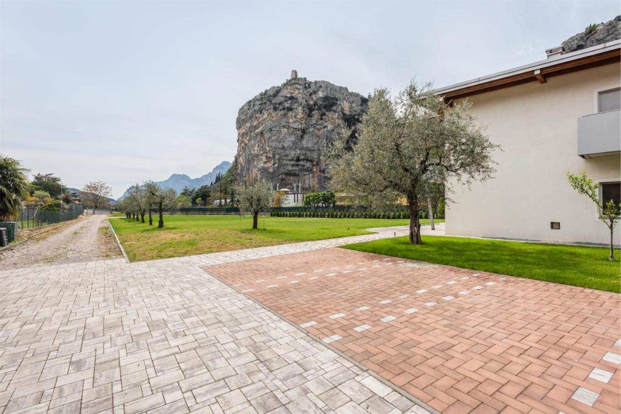 Casa Flavia, Mountains & River 阿科 外观 照片