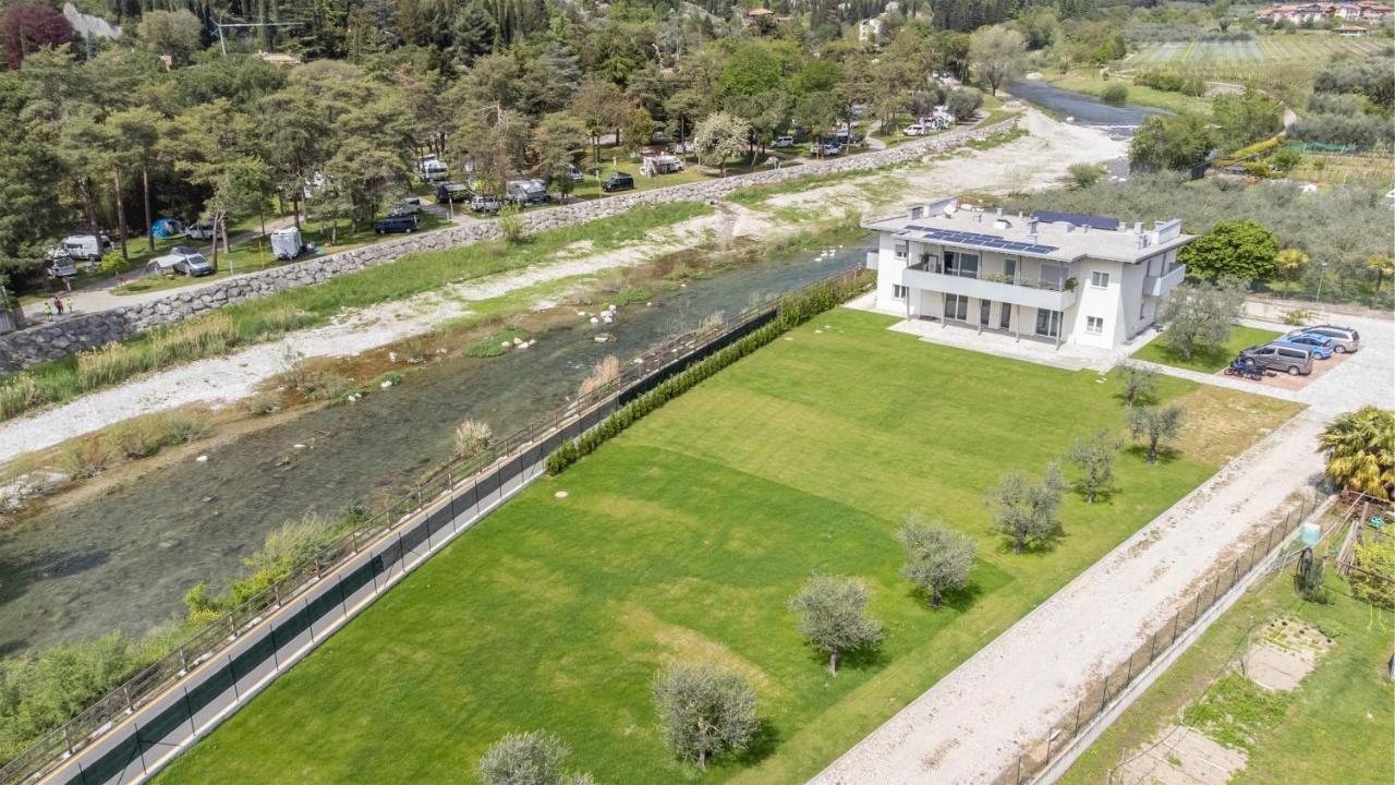 Casa Flavia, Mountains & River 阿科 外观 照片